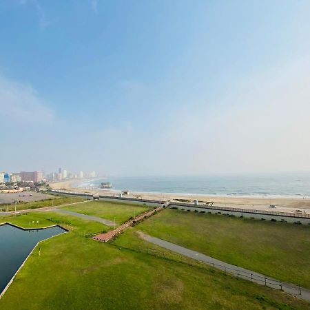 The Waves, 806 Quayside Point Waterfront Apartment Durban Exterior photo